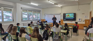 Charla en IES Rey Don García de Baños de Río Tobía