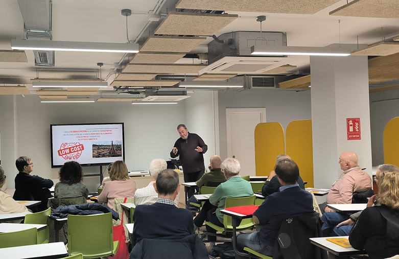 Jornada en Universidad de la Experiencia G2